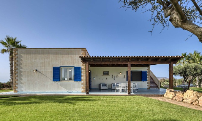 Favignana Villa | VILLA FICURINIA