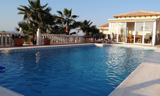 Campos del Rio Villa | Villa for 8 people with private swimming pool