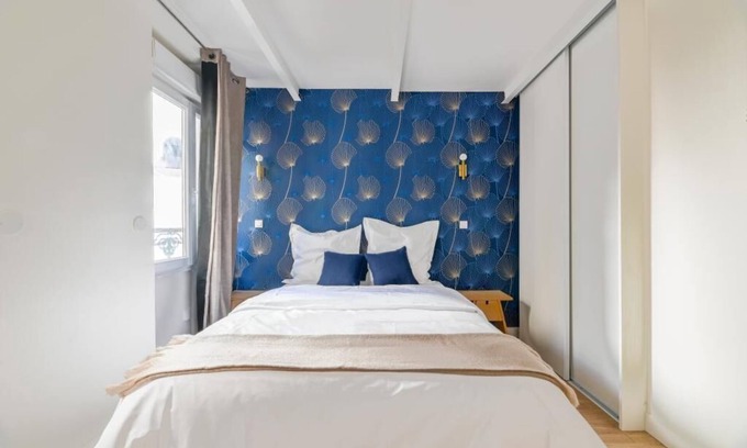 Ternes Apartment | Villa Poncelet-Suite La Vie est Belle- 3 bedrooms, Champs Elysées, with A/C