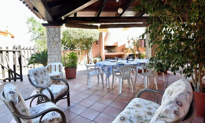 Sa Rocca Tunda House | Villa Gianni - Rustic House a Few Steps from the Sea for Families Seeking Peace