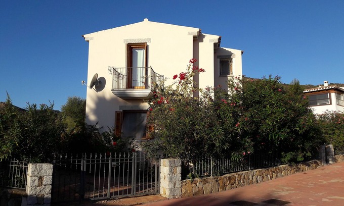 Case Peschiera-Lu Fraili House | Villa Gigi in San Teodoro, Sardinia, Italy