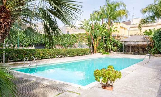 Lecce Villa | Villa 'Gli Archi with Pool - Lecce' with Private Pool, Garden and Air Conditioning