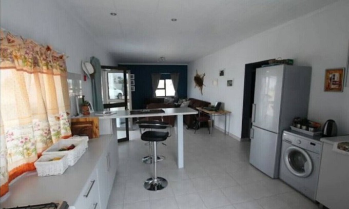 Ongwediva Bed & Breakfast | Villa Graf Guest House - suite 5