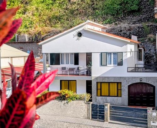 Ribeira Brava House | Villa Herédia