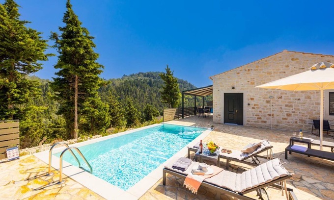 Rantatika Villa | Villa Hill View Ena - One Bedroom Villa, Sleeps 4