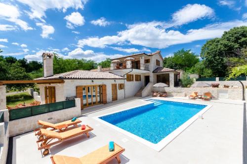 Sumber Villa | Villa Histra