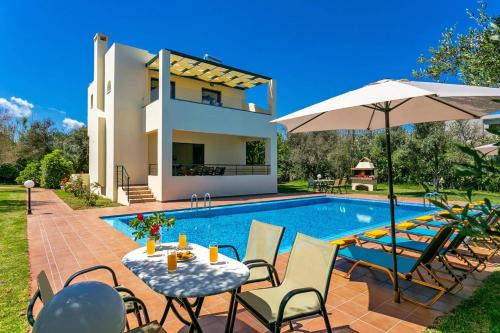 Pyrgos Psilonerou Villa | Villa Ilos by Villa Plus