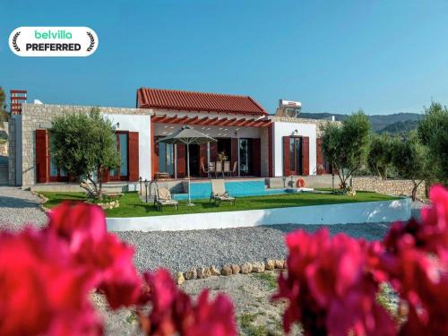 Kirianna Villa | Villa in Arkadi with Pool near the Sea
