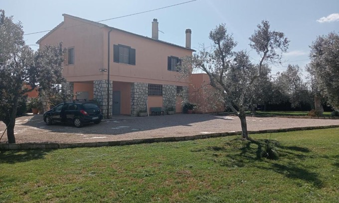 Montalto di Castro Villa | Villa in campagna tra natura e verde