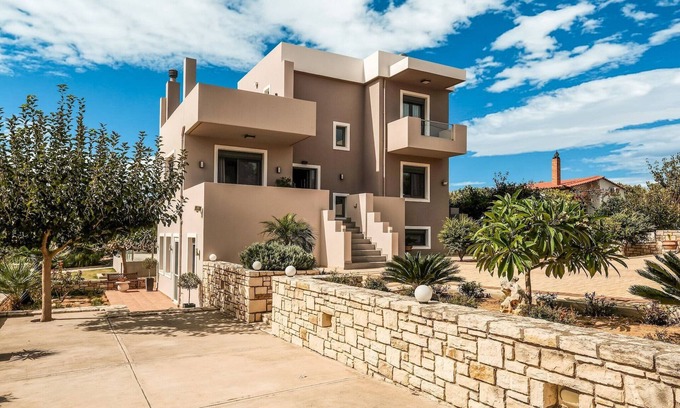 Platanes Villa | Villa in Crete with Stunning Views & Privacy