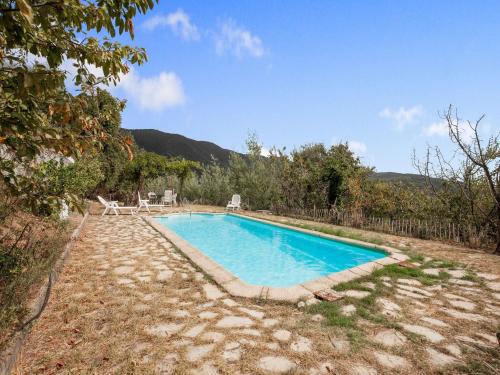 Sant Iscle de Vallalta Villa | Villa in Maresme near Montnegre Park