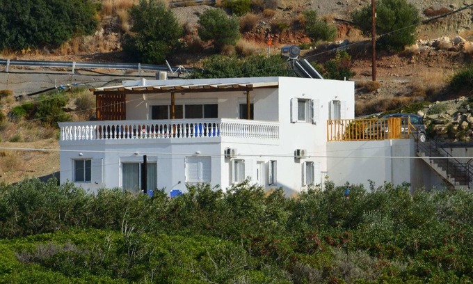 Makry Gialos Villa | Villa in Makry Gialos near Sandy Beach