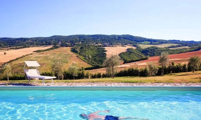 Todi Villa | Villa in Todi, superb views, private pool, maid service, trattoria 5 mins walk