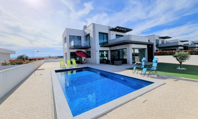 Bombarral Villa | Villa Joia
