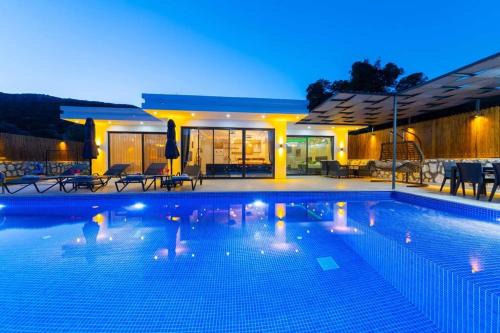 Sarıbelen Villa | Villa Kerem / Kalkan