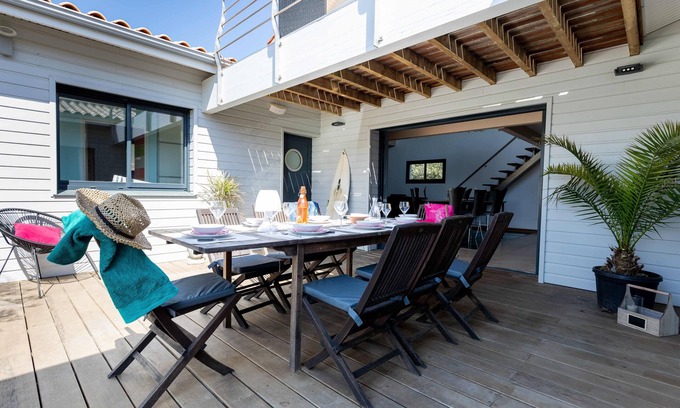 Hourtin-Plage House | Villa "L'Olivier" Hourtin-plage 50 m from the ocean - Free access to water park