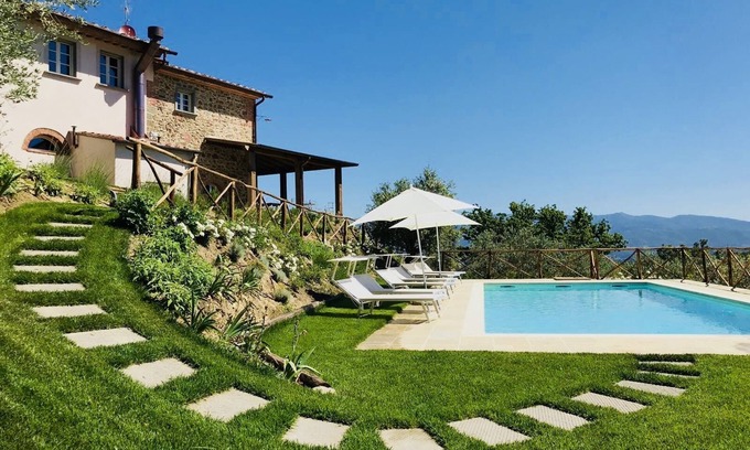 Montegonzi Villa | Villa La Castellina is Your home in the heart of Tuscany