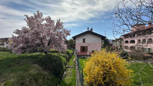 Grignasco Apartment | Villa Le Nocciole - 2 bedrooms & 2 bathrooms