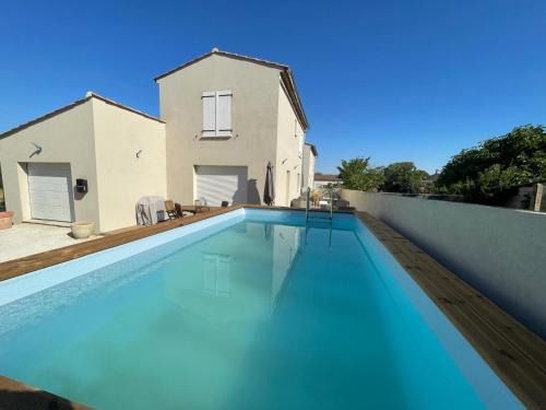 Saint-Etienne-du-Gres Villa | Villa Les Cigales en Provence