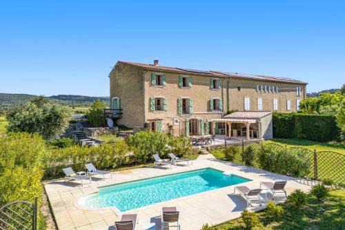 Azillanet Villa | Villa Les Juliannes by Villa Plus