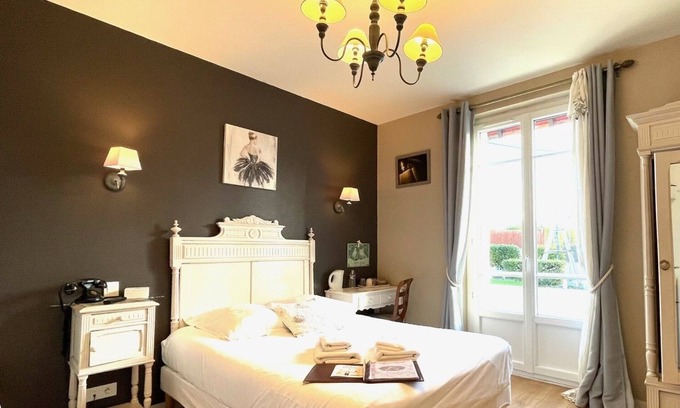 Cabourg Hotel | Villa les Mots Passants