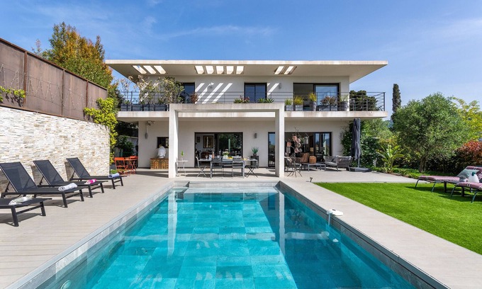 Gairaut Villa | Villa Les Sources VI4245 By Riviera Holiday Homes