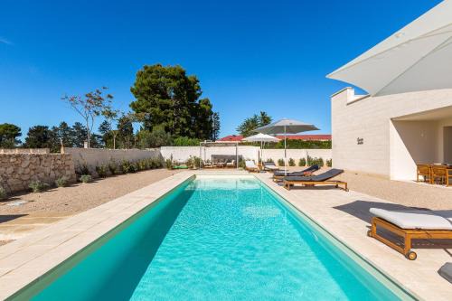 Cenate Apartment | Villa Li Santi by BarbarHouse