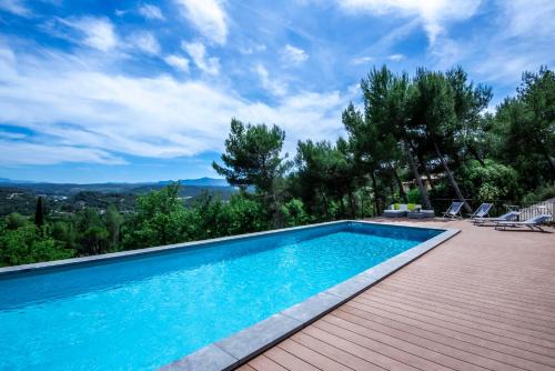 Le Tholonet Apartment | Villa lumineuse avec piscine clim 1ere étage vue panoramique 10min Aix-en-Provence