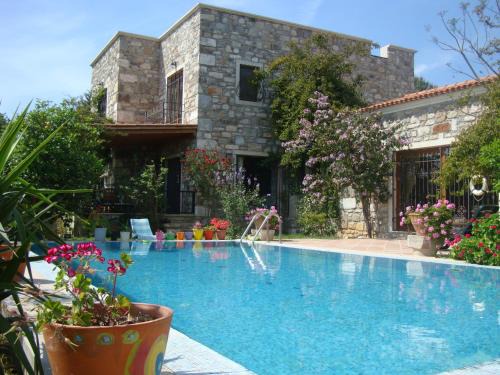 Bitez Villa | Villa Mandarin by Important Group Travel