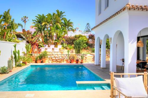 Conil de la Frontera Villa | Villa Mas Tranquila - A stylish villa with pool 150 m from the beach