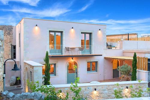 Kournas Villa | Villa Mirage by PosarelliVillas