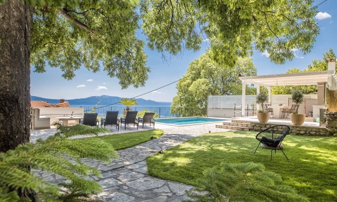 Gradac Villa | Villa mit spektakulärem Blick auf das Meer, mit großem Garten, Swimmingpool…