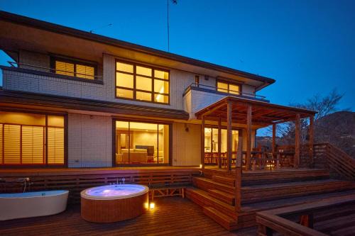 Hakone Villa | Villa Noël Hakone Skylight Sauna & Open Air Bath