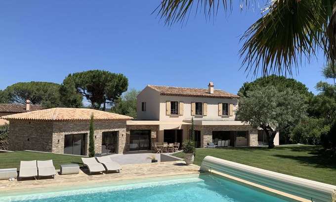 Gassin Villa | Villa North South Air-conditioned Wifi Heated Pool