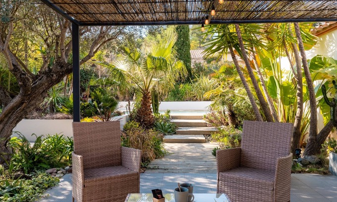 Cases-de-Pene Villa | Villa Nouméa, tropical vibes near EcoZonia