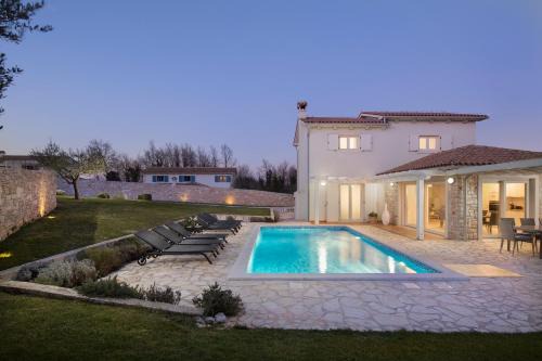 Rojnici Villa | Villa Novena