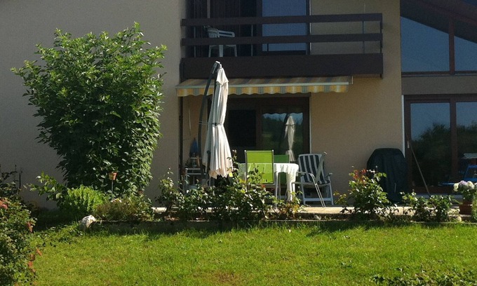 Saint-Aubin-Sauges Villa | Villa on the lake of Neuchâtel