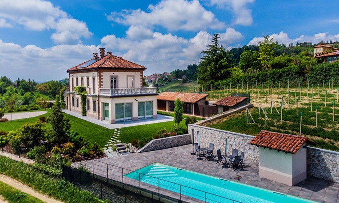 Monforte d'Alba Villa | Villa - Outstanding Luxury with pool - Langhe's Hills