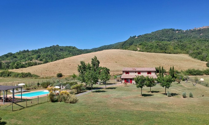 Montecatini Val di Cecina Villa | Villa 'Paganini' with Private Pool, Private Terrace and Wi-Fi