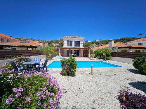 Pissouri Villa | Villa Penny