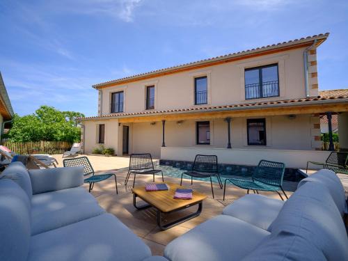 Ares Bed & Breakfast | Villa Poulpo