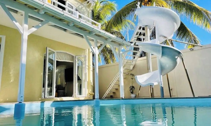 Grand Gaube House | Villa privé au nord de l'île avec piscine et toboggan