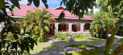 Praslin Island House | Villa Rafia