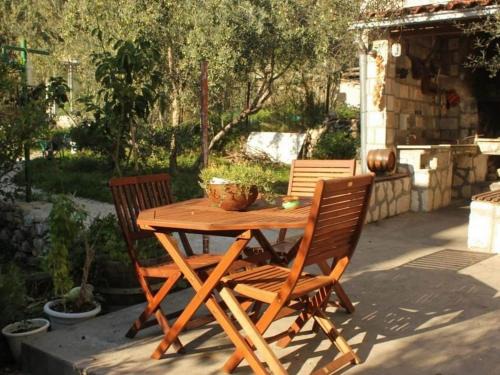 Brsecine Apartment | Villa Ro - Ela - Comfort Studio Apartment with Terrace and Sea View - A5