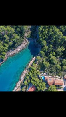 Cove Basina (Jelsa) Apartment | Villa Rosa