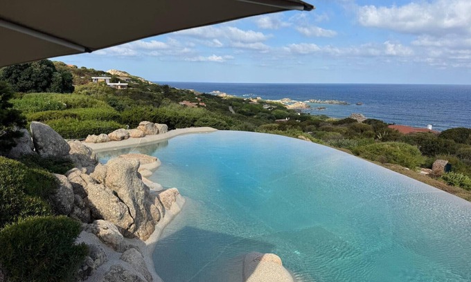 Portobello Villa | Villa 'S'Incantu' with Sea View, Wi-Fi and Air Conditioning