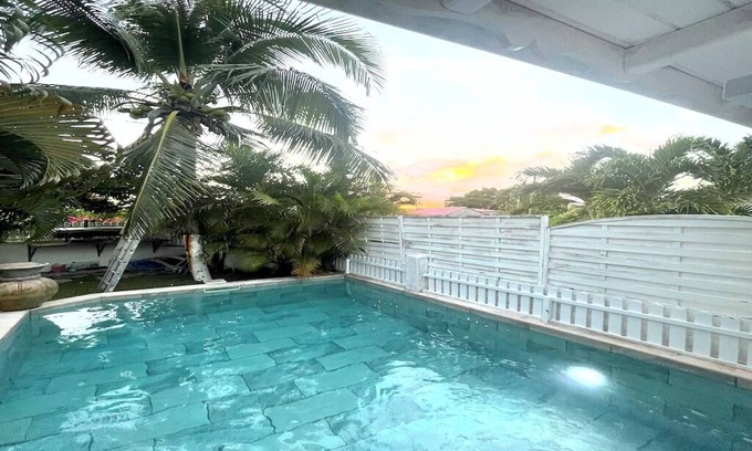 Les Abymes Villa | Villa Salomon, private swimming pool 10 minutes from the beach and marina