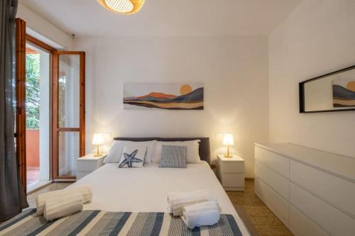 S'oru e Mari Villa | Villa Sant'Andrea 180m to the Sea- Privat Parking-Netflix-Self Check in