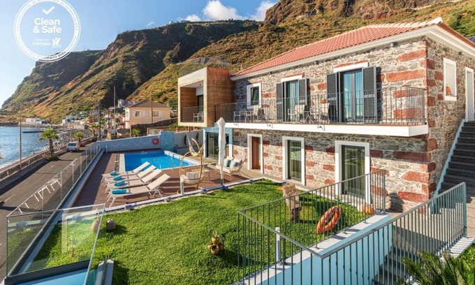 Paul do Mar Villa | Villa Sea - Rural Holiday Experience by SeaPearl