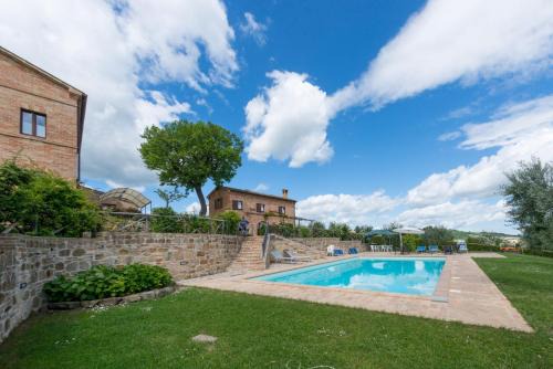 SantʼAngelo in Pontano Villa | Villa Serena - Homelike Villas